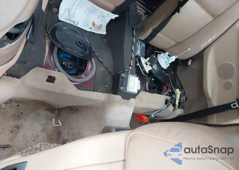 1996 BMW 328 Ic Automatic z USA, uszkodzony, nr VIN WBABK8325TET91746